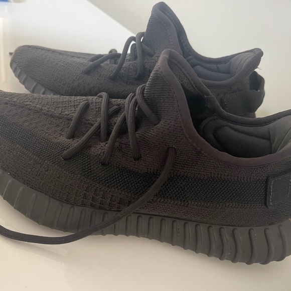 Yeezy Boost 350 V2 \'Cinder Non-Reflective\' main image 4